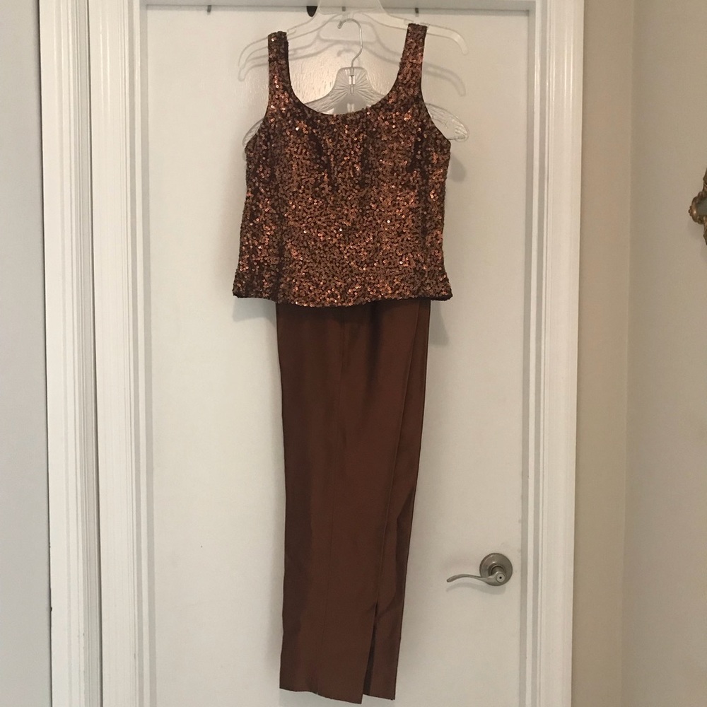 Pant suit